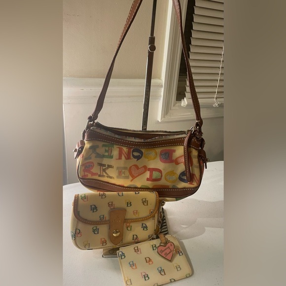 Y2K Dooney & Bourke Crayon Letter Mini Bag Baguette with wristlet & coin purse - Picture 1 of 3